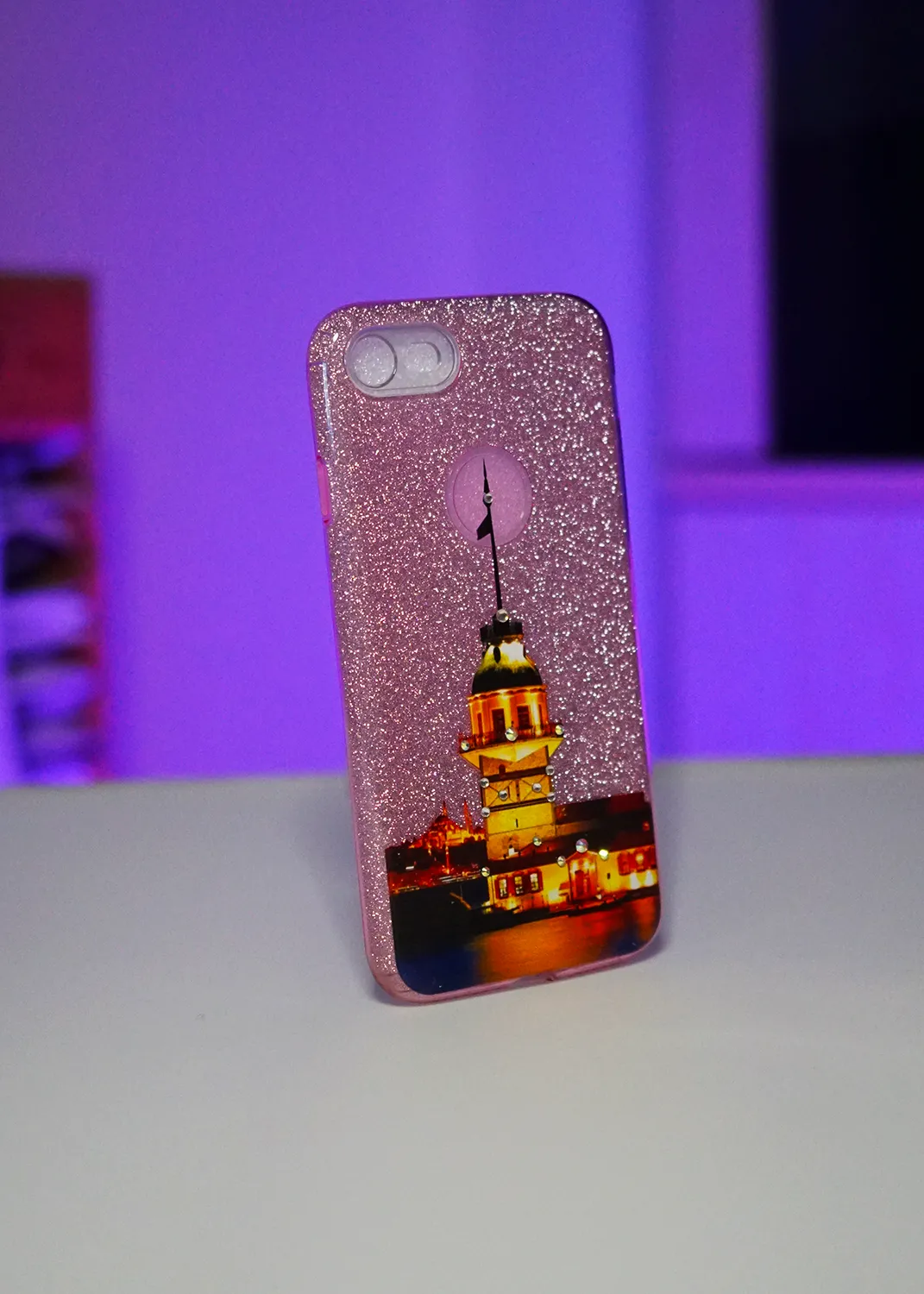 Apple iPhone 8 Desenli Kız Kuleli, Pembe Simli Parlayan Silikon Kılıf Modelleri ve Görselleri