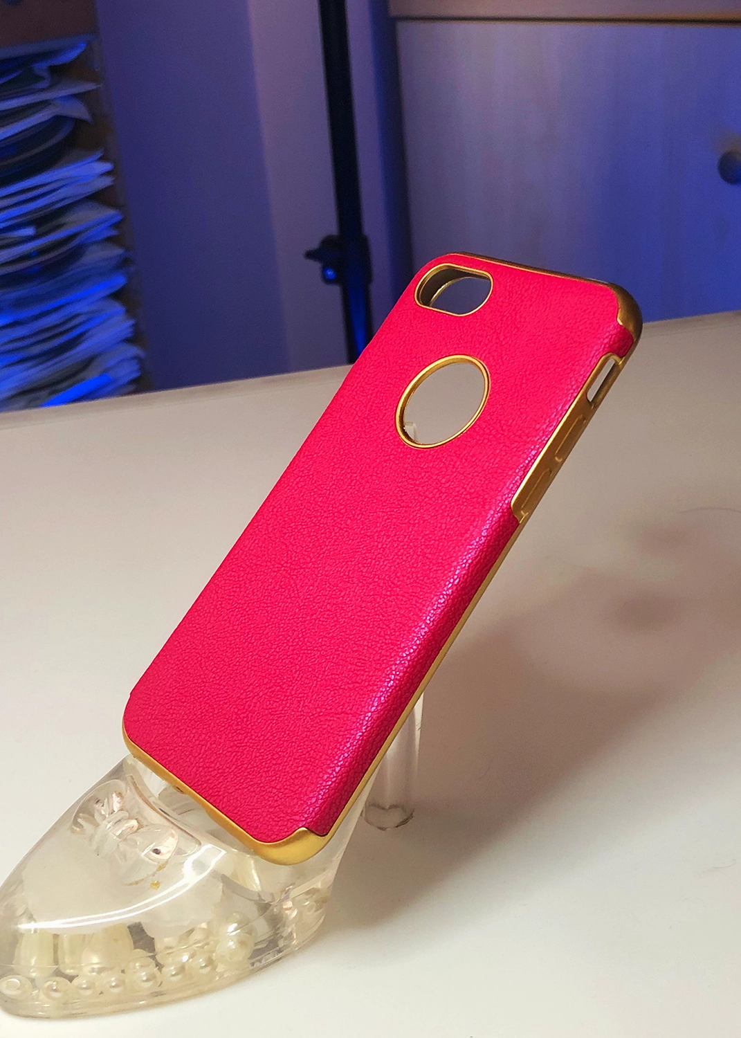 Apple iPhone 7 / 8 / SE (2020) Uyumlu Pembe Derili Kılıf Modelleri ve Görselleri