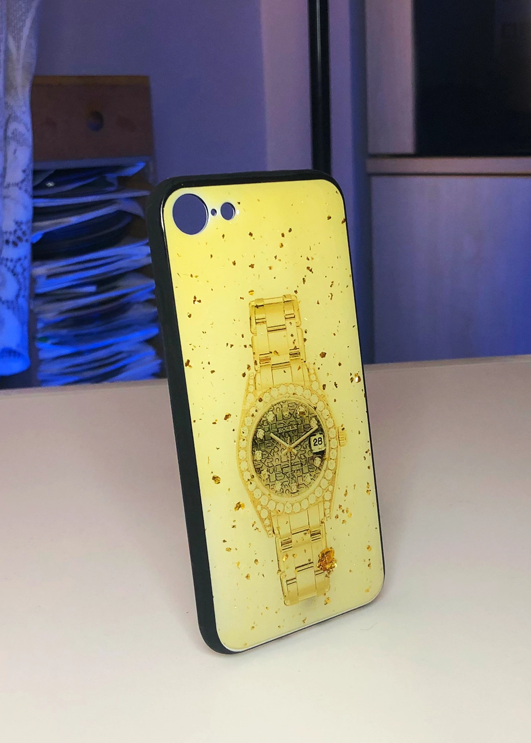 Apple iPhone 7 / 8 Uyumlu Sarı Glitter Saat Desenli Sert Kılıf Modelleri ve Görselleri